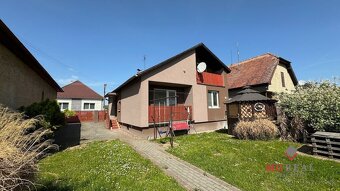 Na predaj 4 i RD v Skačanoch - rekonštrukcia - veľký pozemo - 2