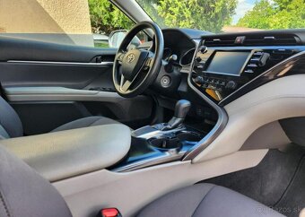 Toyota Camry 2.5-ZÁRUKA-BENZÍN-AUTOMAT - 2