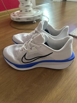 Cestné bežecké tenisky  NIKE QUEST 6 veľkosť  47,5 - 2