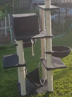 Škrabadlo pre mačku/mačací strom - 2