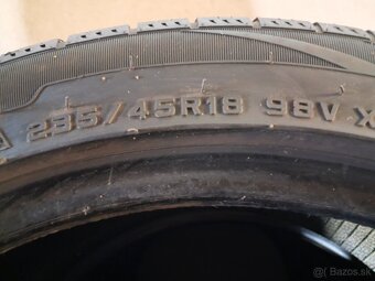 Celoročné pneumatiky 235/45 r18 - 2