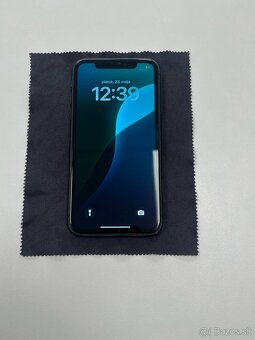iPhone XR 64GB - 2