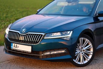 Superb Limuzina 2.0 TDI 4x4 Premium Edition 110000km Webasto - 2