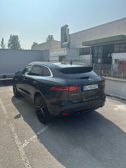 JAGUAR F-PACE 2.0D I4 240k 8 stupňový AUTOMAT - 2