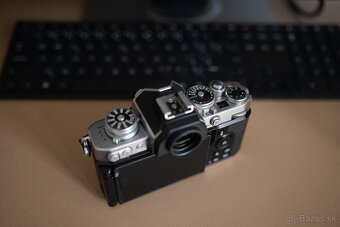 Nikon Zfc - 2