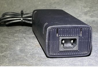 Xbox 360 slim zdroj - 2