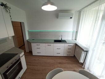 2 izbový byt v centre mesta po čerstvej rekonštrukcii - 2