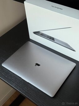 Apple MacBook Pro 15 | 256 GB | 16 GB | i7 | TouchBar - 2