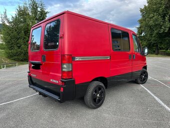 Predám PEUGEOT BOXER 2.5 TD - 9 miestna dodávka - 2
