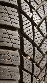Predám 1ks skoro nová zimná 185/65r15-88T Matador - 2