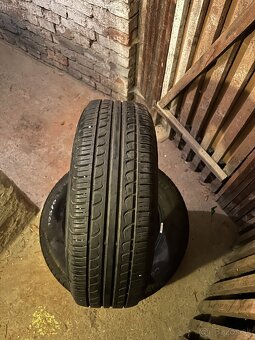 SUPER CENA 195/65 R15 LETNE PNEUMATIKY PIRELLI - 2