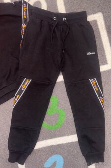 Tepláková súprava ELLESSE v.128/134..8rokov - 2