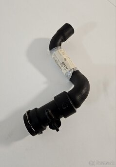 Hadica chladiča A8 D2 2.8 V6 - 2