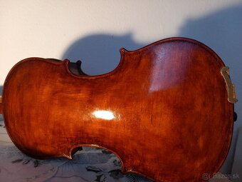 Staré husle celé značené - 2