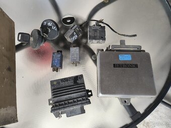 Rozpredám Seat Ibiza 1.2 a 1.5 Porsche systém r.v 1987-1993 - 2