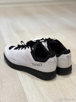 Cyklistické topanky (tenisky) - 2