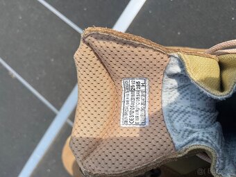 Predám obuv špeciál s membránou - 2