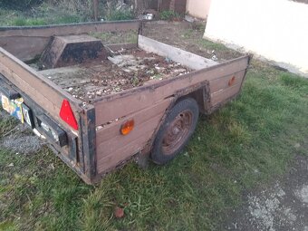 Predám prívesný vozik - 2