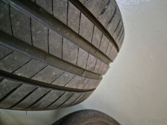 Letné pneu. BRIDGESTONE 245/45R18 - 2