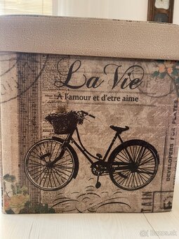 Taburetka s úložným priestorom - 2