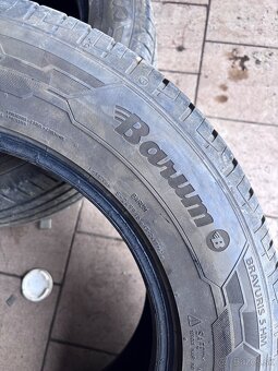 215/55R16 - 2