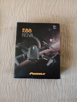 Predám dron  E88 - 2