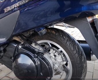 Suzuki Burgman 400 - 2