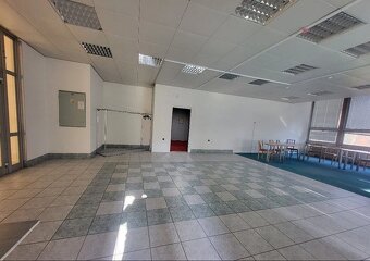 Obchodný / administratívny priestor na predaj / 149 m2 - 2