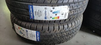 Predám letné pneu 205/70 r15c Falken - 2