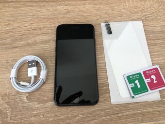 Apple iPhone 8 64GB Space Grey - 2