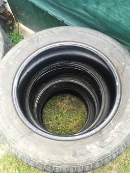 Predám pneu SUV Hankook Dynapro 245/60/18 105H - 2