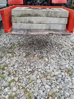 Výklopná lyžica box bedňa - 2