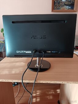 PC monitor - 2