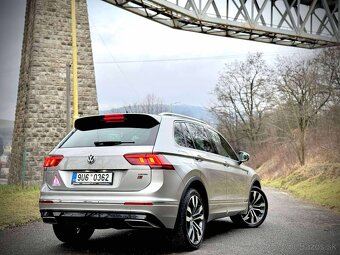 VW Tiguan R-Line 176 kW - top výbava, 20” ele - 2