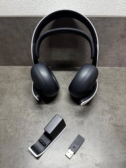 PlayStation 5 Pulse Elite Wireless Headset - 2