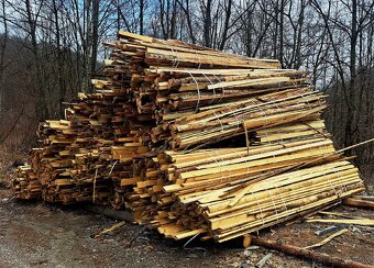 NAJLACNEJŠIE SUCHÉ DREVO Smrek 1,5prm (4m) od 25€ - 2