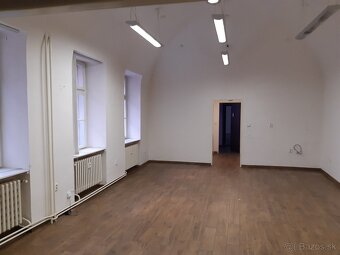Prenájom priestoru v centre, Hlavná ul., prízemie, 42 m2. - 2