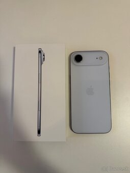 iPhone air 17 nebeský modrý 256gb - 2