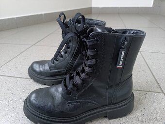 Dámske zimné topánky Tommy Hilfiger...veľ. 37 - 2