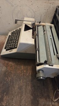 Robotron 20 pisaci stroj - 2