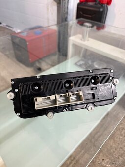 Ovládací panel automatickej klimatizácie (Climatronic) - 2