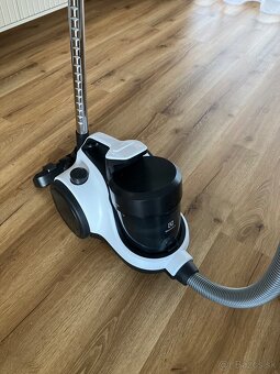 Vysávač Electrolux - 2