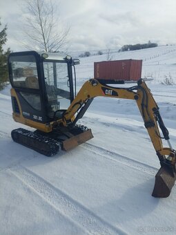 Minibager Caterpillar Cat 301.8 - 2