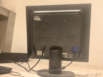 Monitor PHILIPS - 2