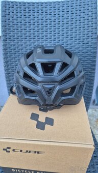 Cestná prilba CUBE RACE - 2