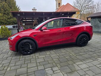 Tesla Model Y Premium Long Range AWD 514PS Fabrická Záruka - 2