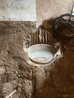 Rezačka na seno / slamu – 380V - 2