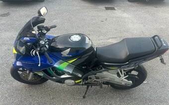 Honda cbr600f - 2