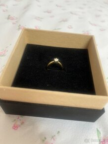 Zlatý prsteň s diamantom - 2