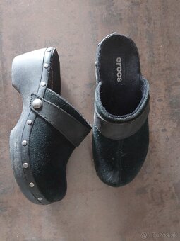 Crocs - 2